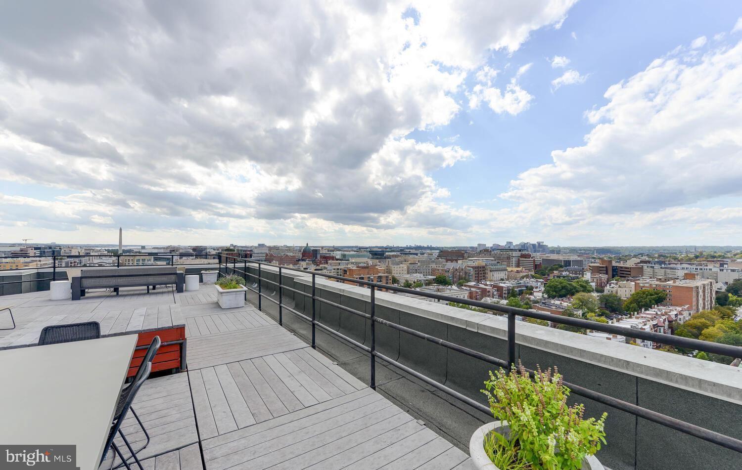 1615 Q St NW #301