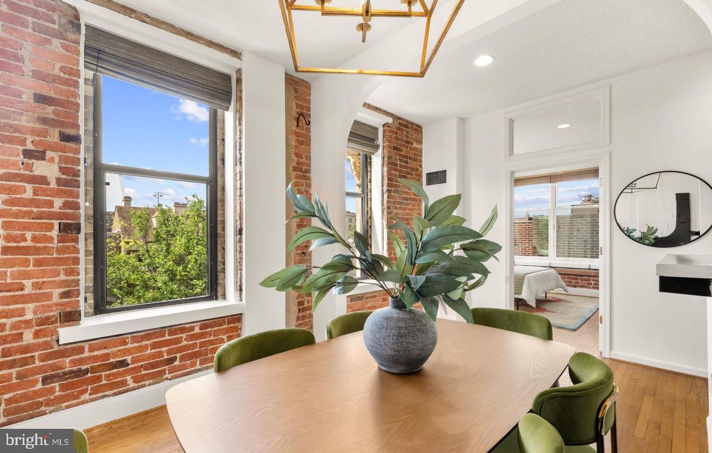 1615 Q St NW #301