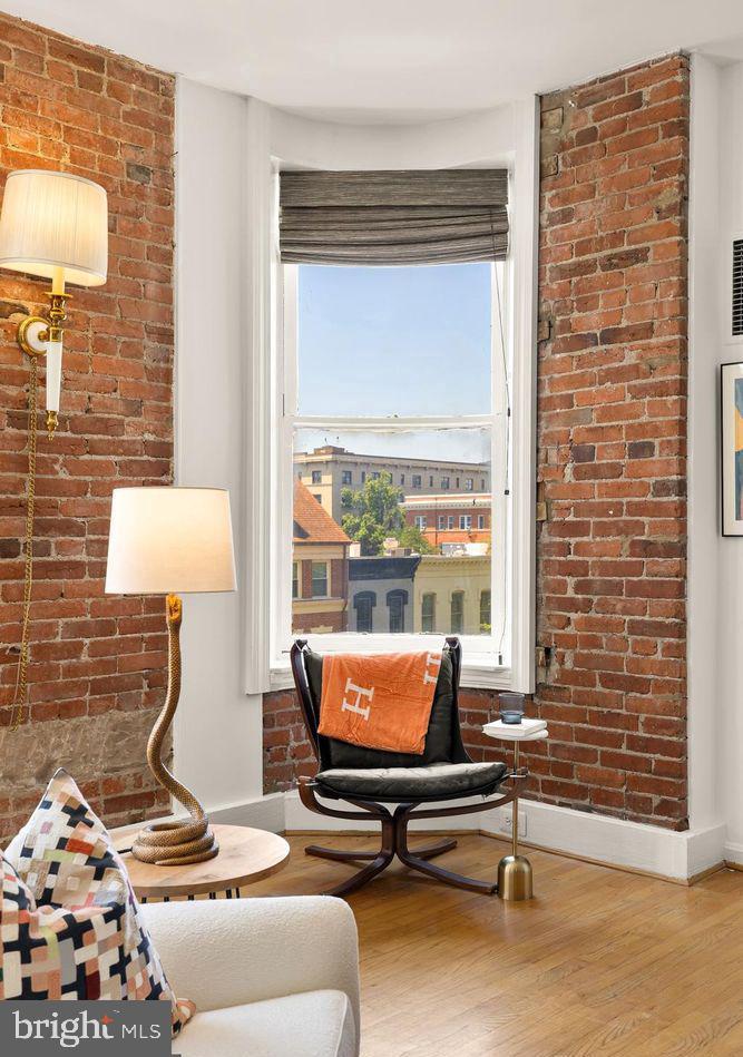 1615 Q St NW #301