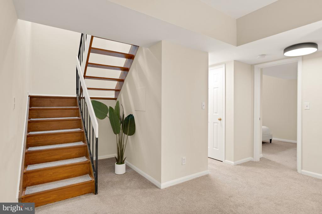 3521 39TH STREET NW A493