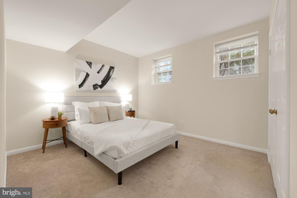 3521 39TH STREET NW A493