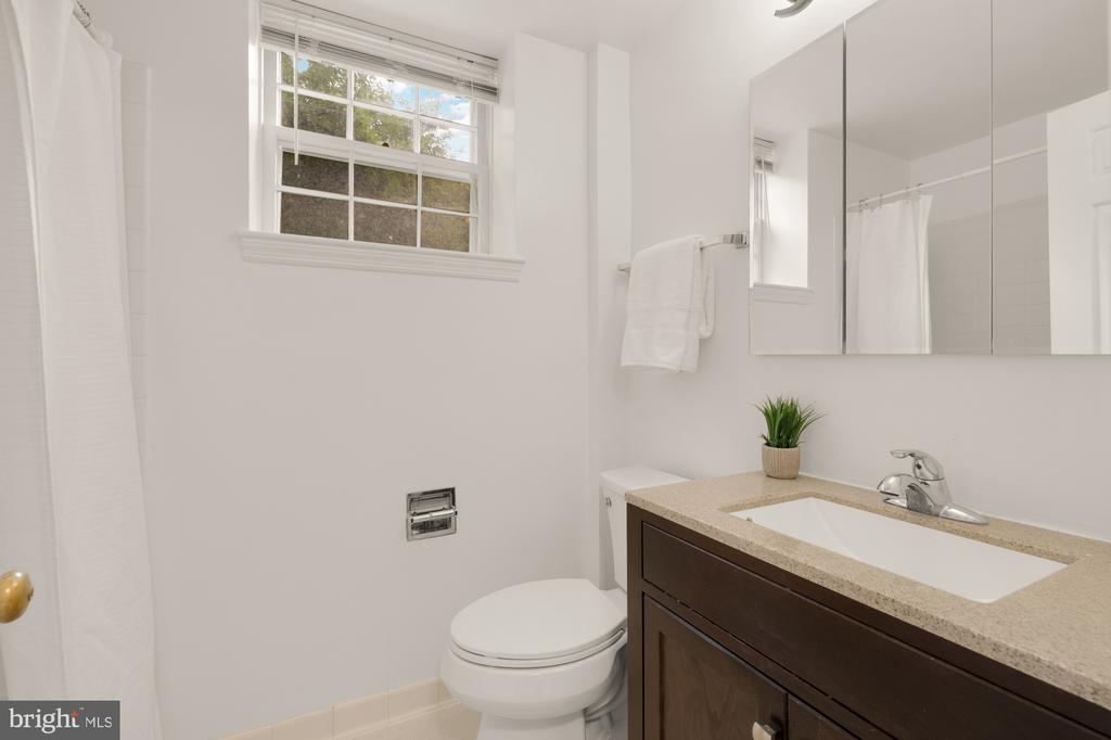 3521 39TH STREET NW A493