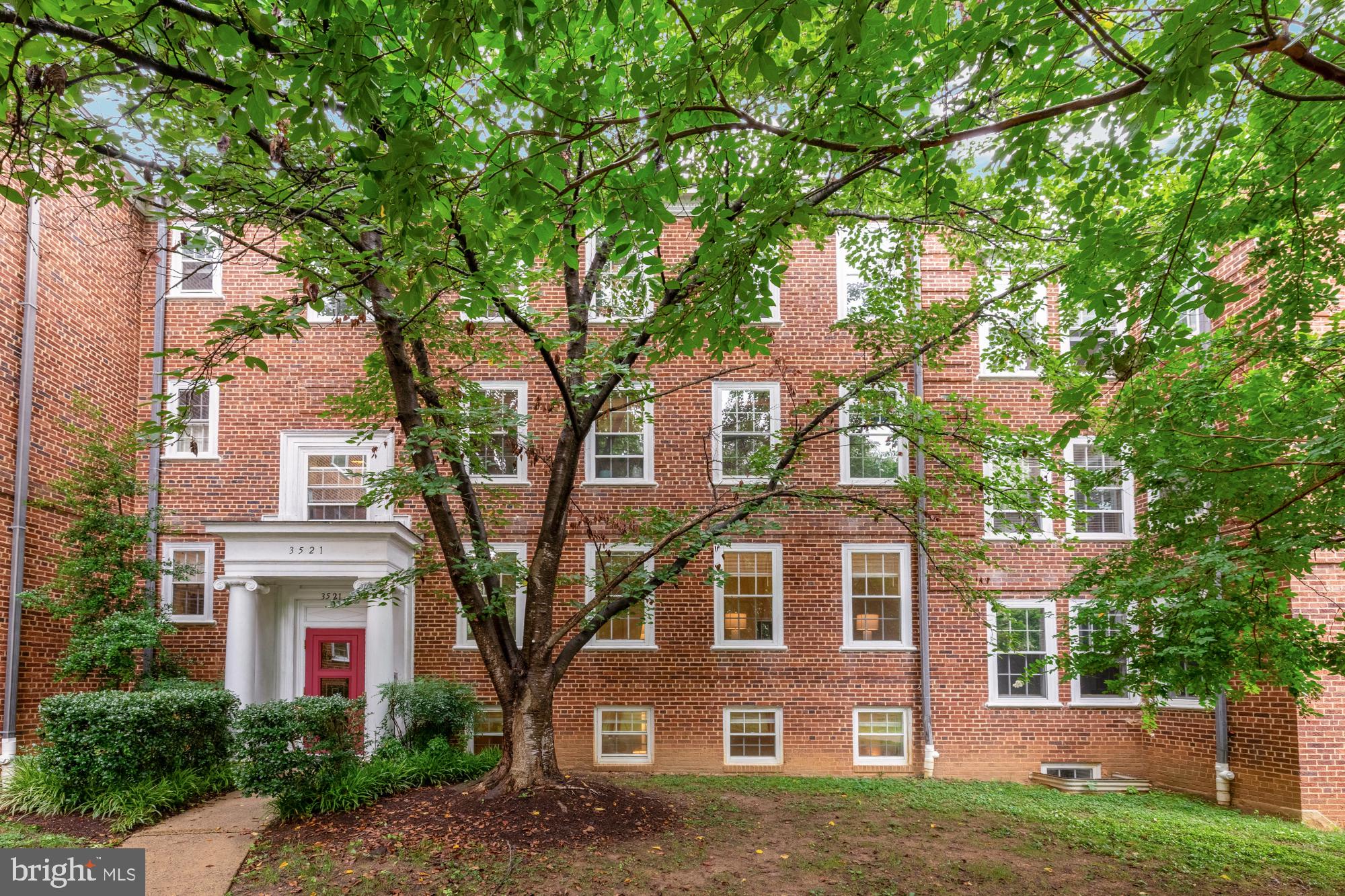 3521 39TH STREET NW A493