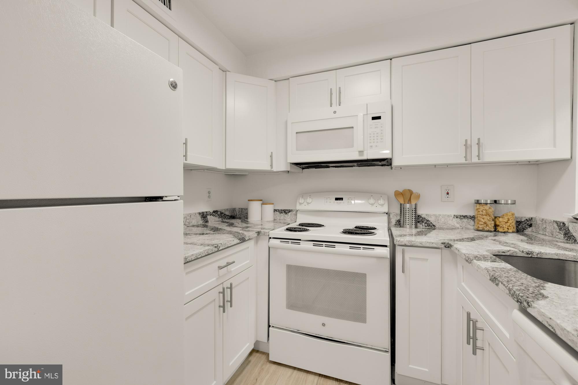 3521 39TH STREET NW A493