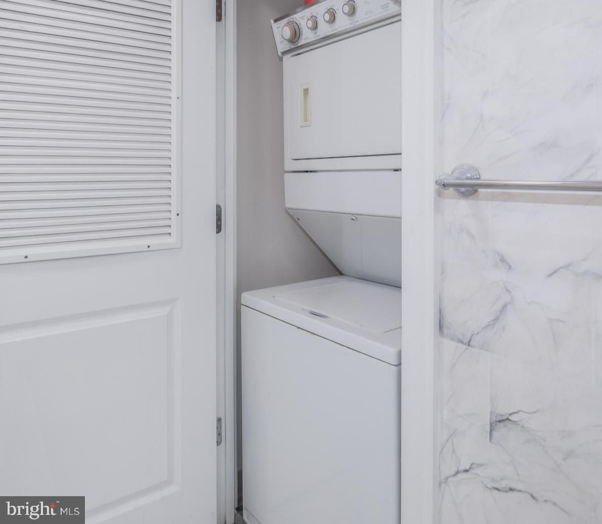2425 L STREET NW 211