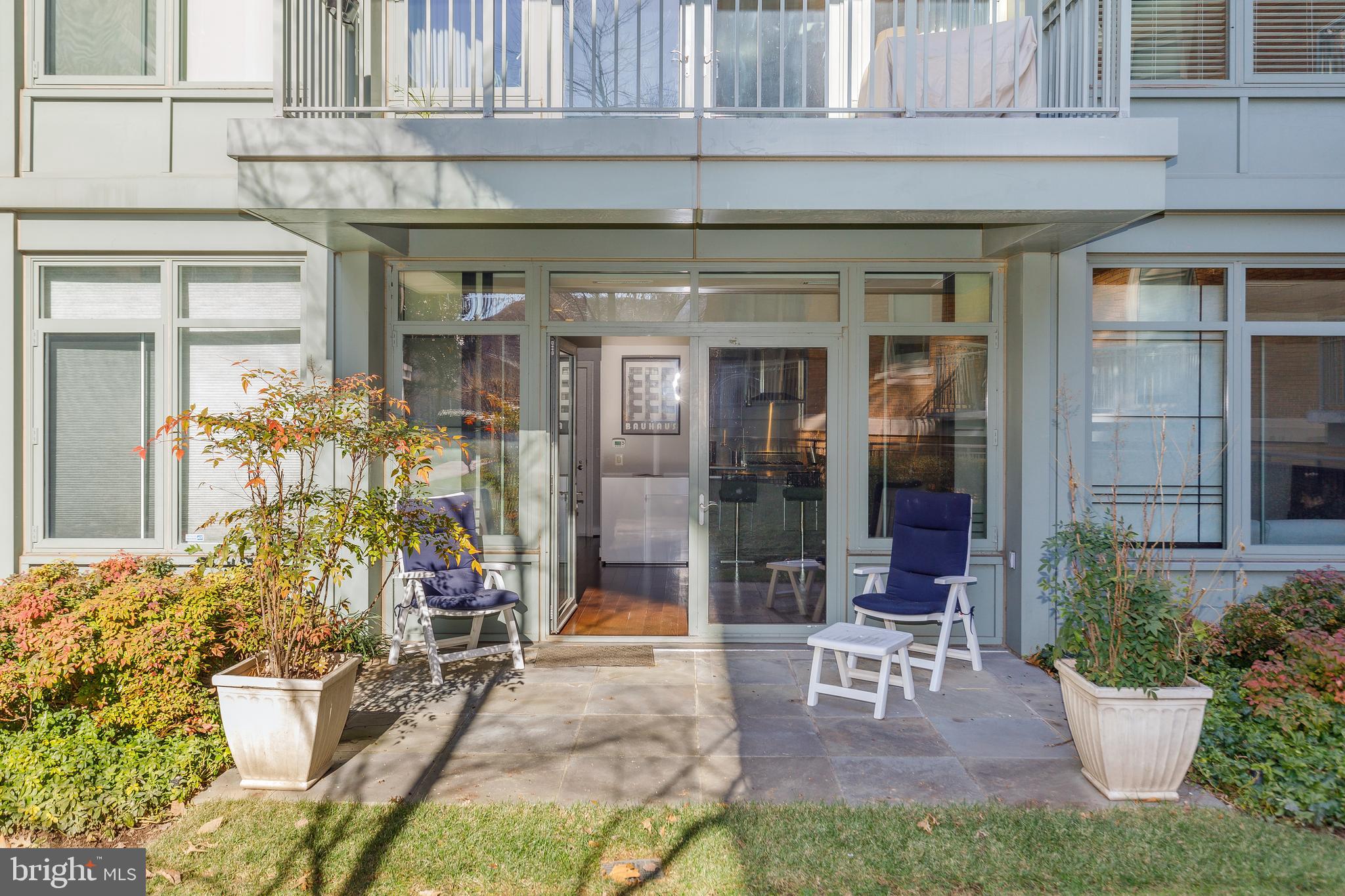 2425 L STREET NW 211