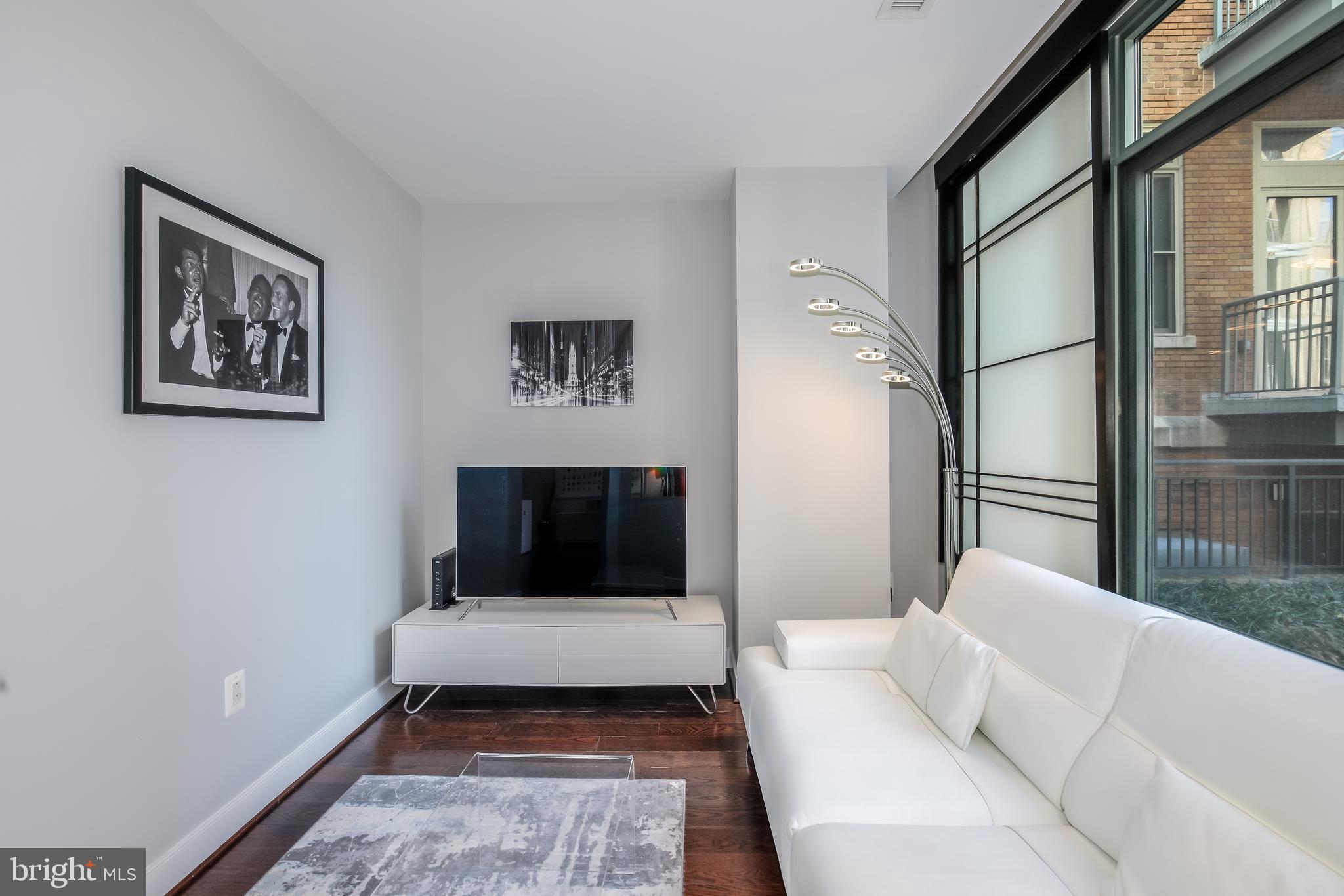 2425 L STREET NW 211