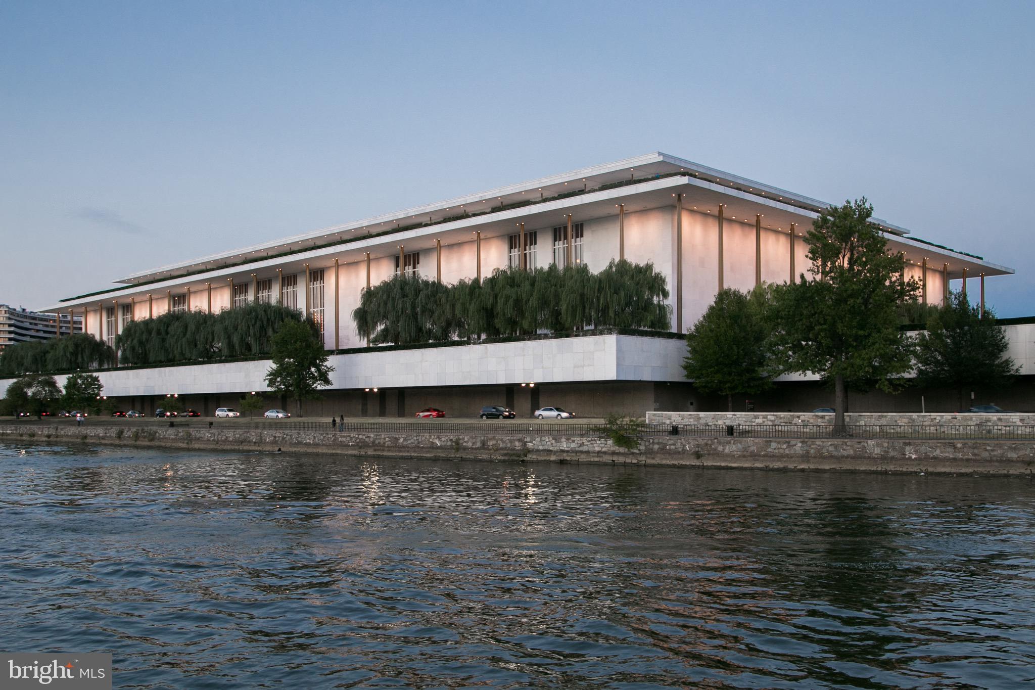 2475 VIRGINIA AVENUE NW 925