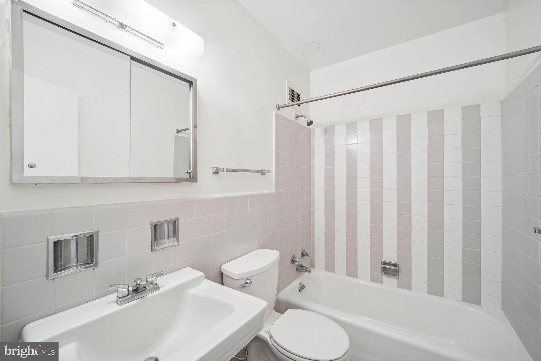 2475 VIRGINIA AVENUE NW 925