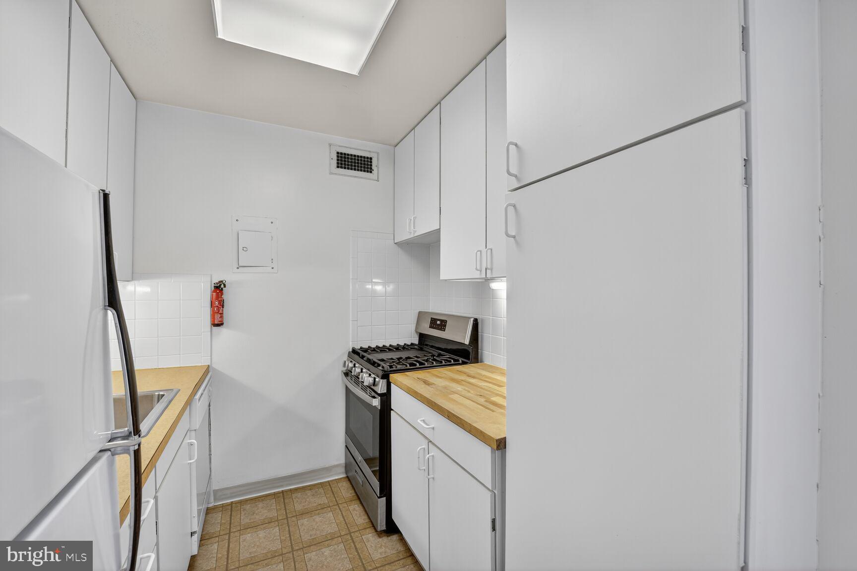 2475 VIRGINIA AVENUE NW 925