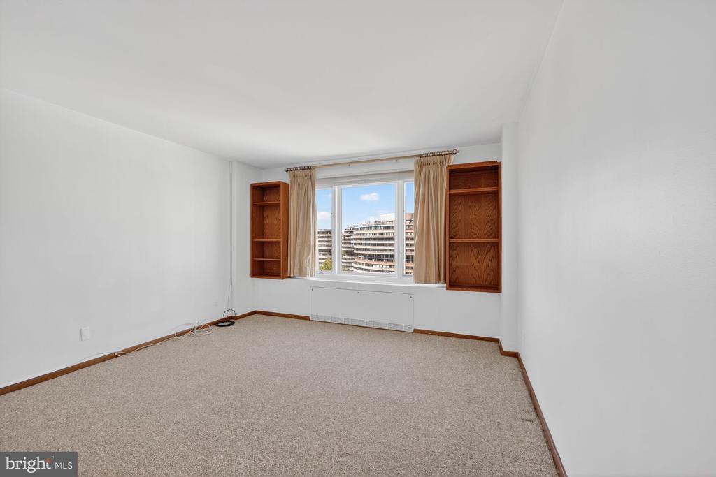 2475 VIRGINIA AVENUE NW 925