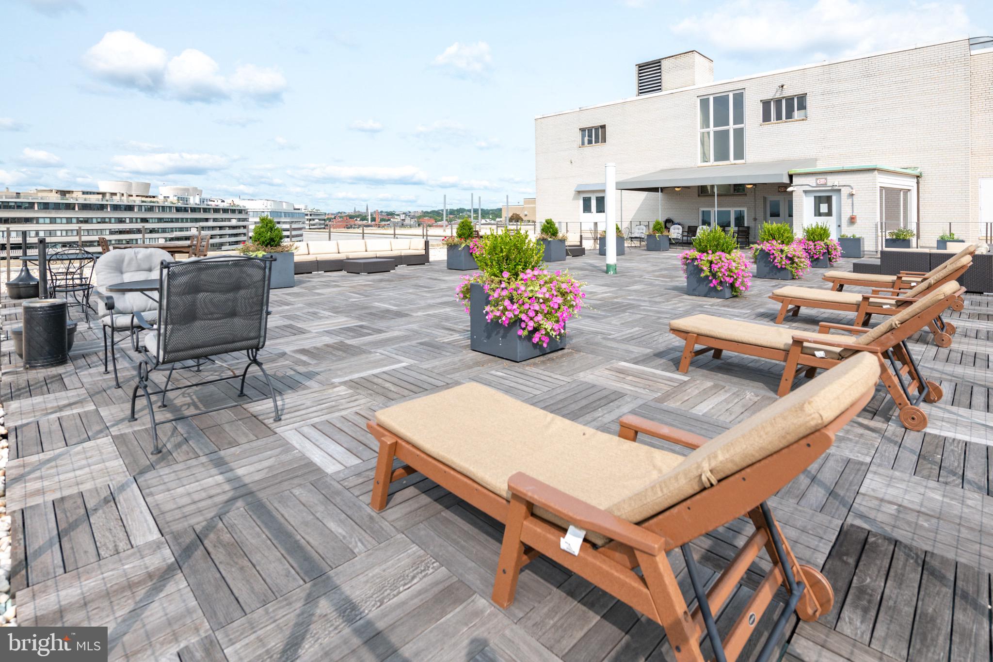 2475 VIRGINIA AVENUE NW 925