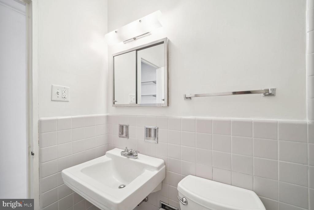2475 VIRGINIA AVENUE NW 925