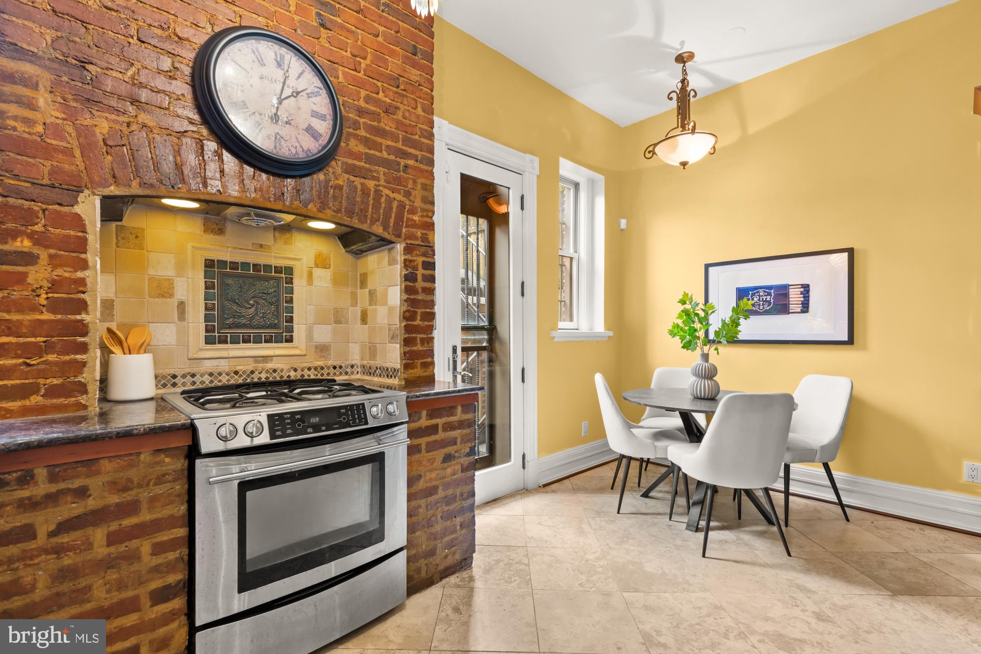 1519 KINGMAN PLACE NW