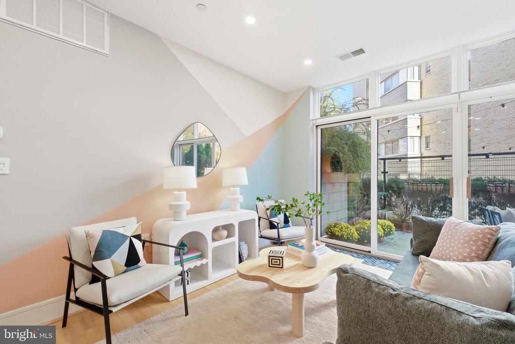 1654 EUCLID STREET NW 102