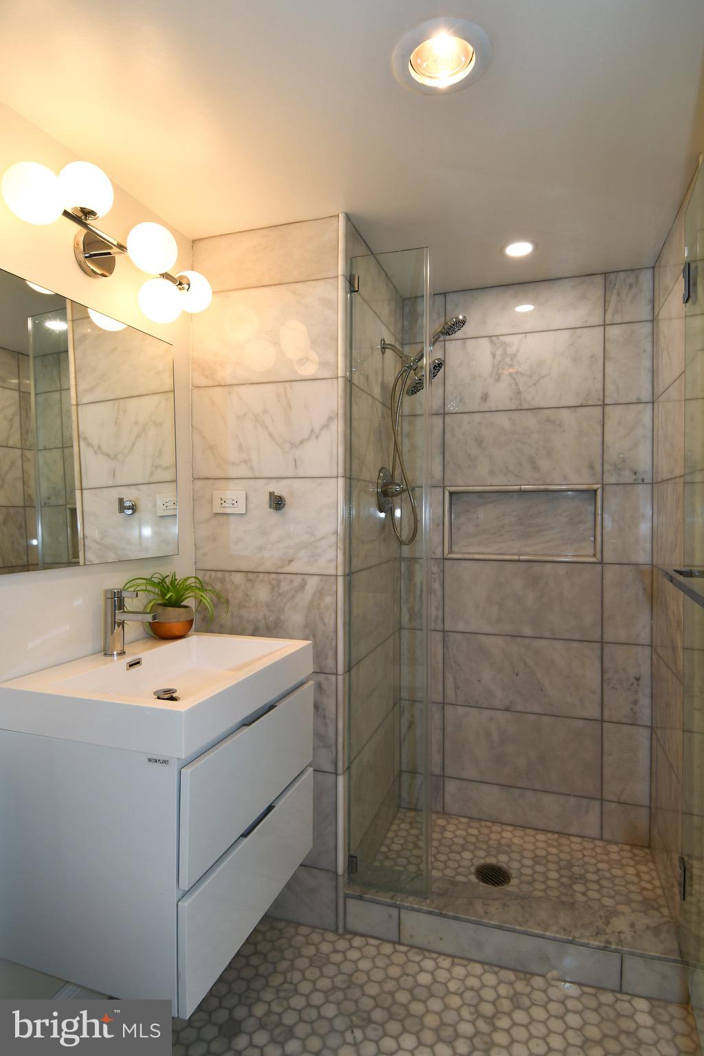 2801 NEW MEXICO AVENUE NW 1219