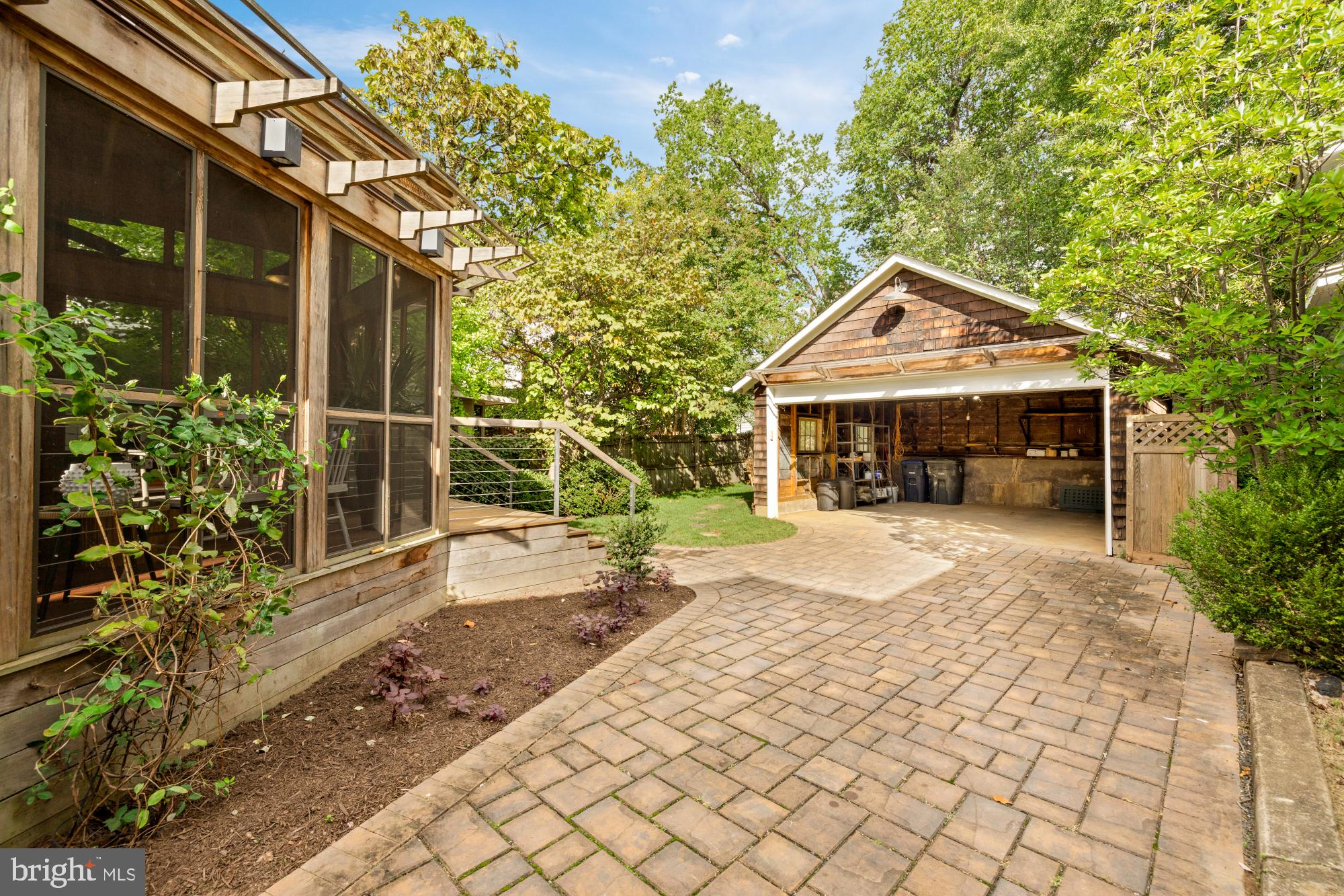 1210 KEARNY STREET NE