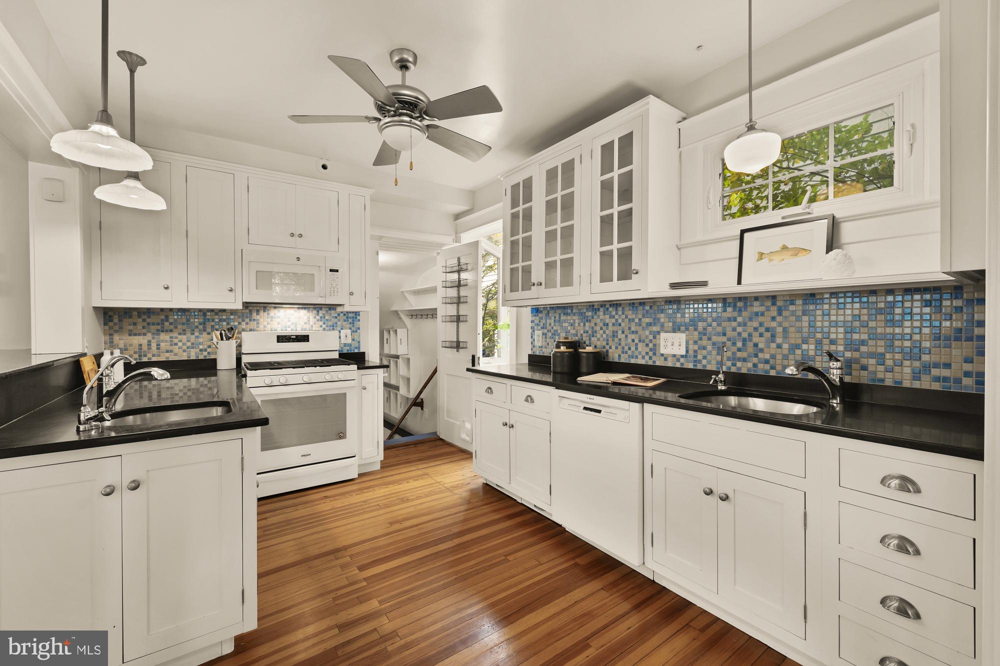 1210 KEARNY STREET NE