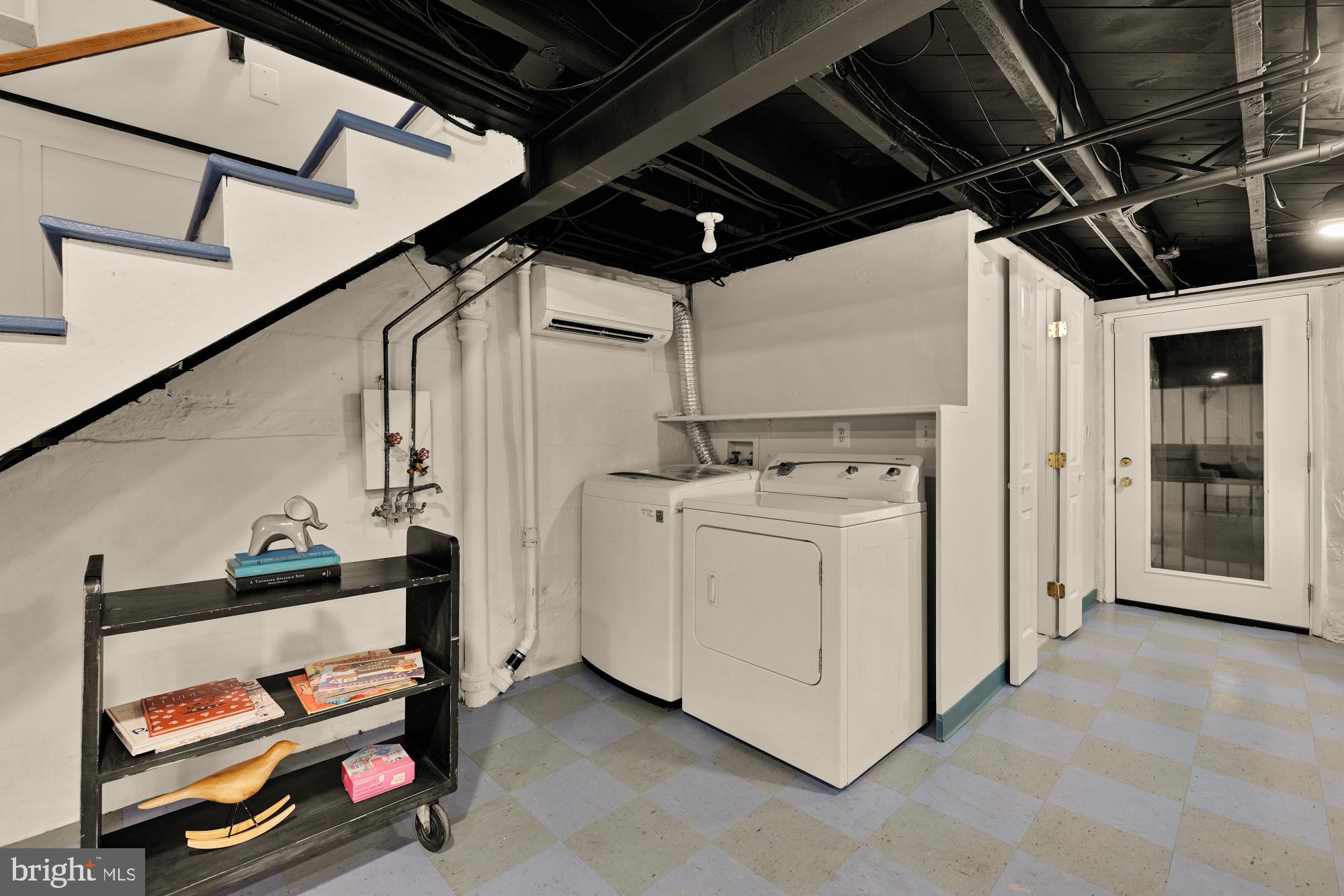 1210 KEARNY STREET NE