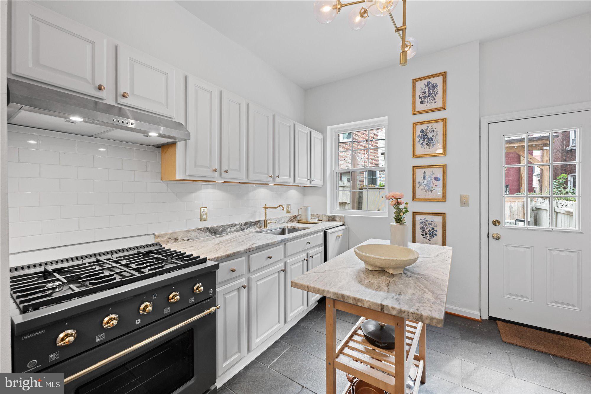 772 HARVARD STREET NW