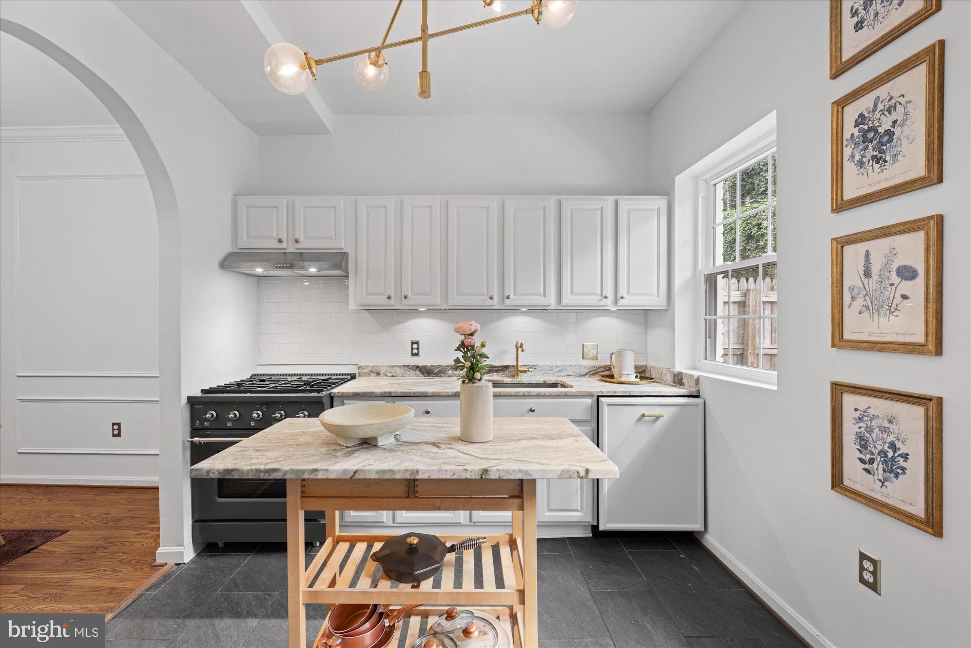 772 HARVARD STREET NW