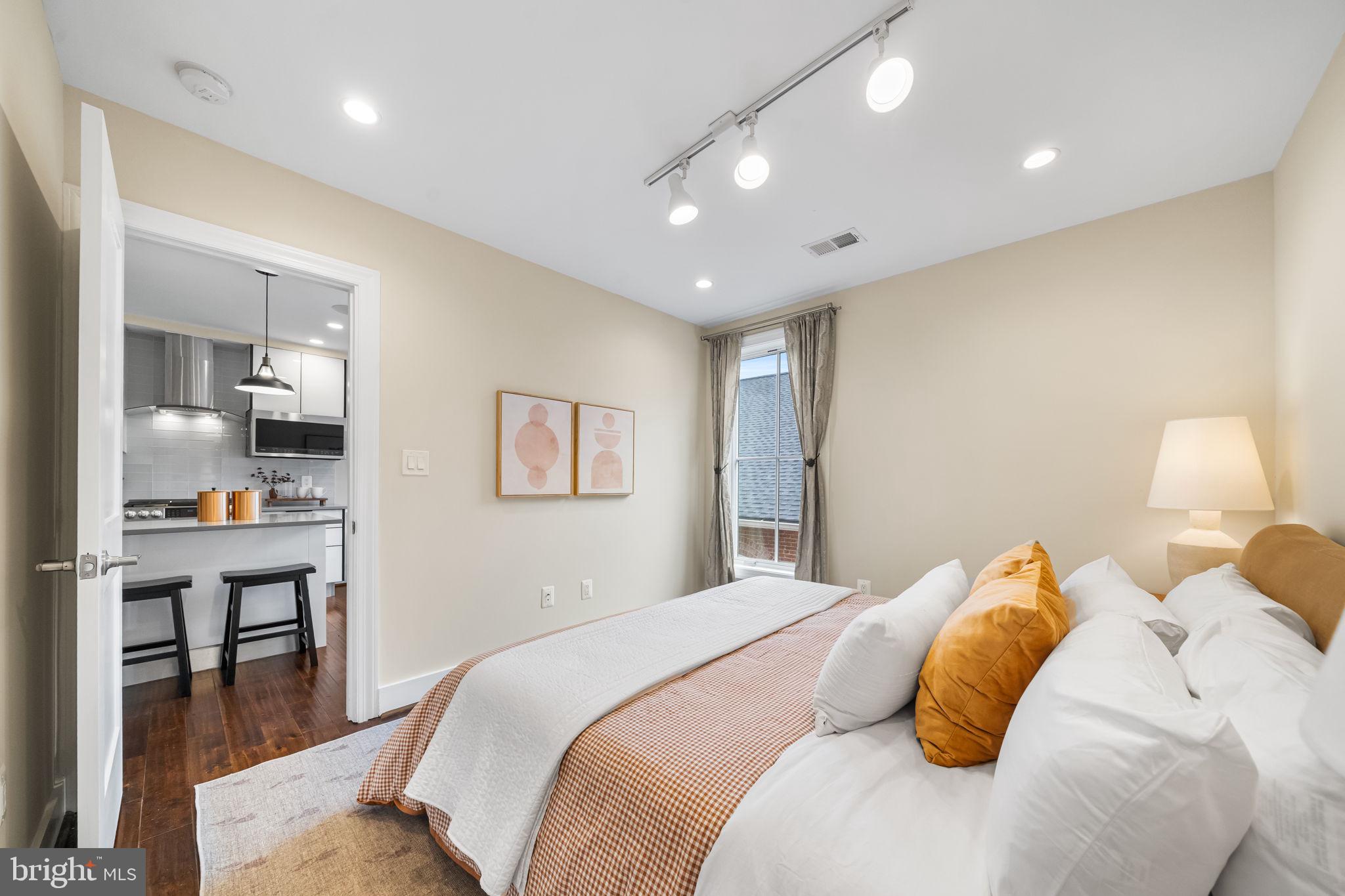 625 PARK ROAD NW 304