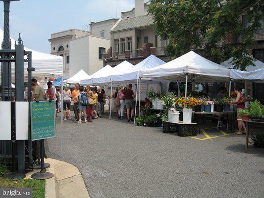 2122 CALIFORNIA STREET NW 553