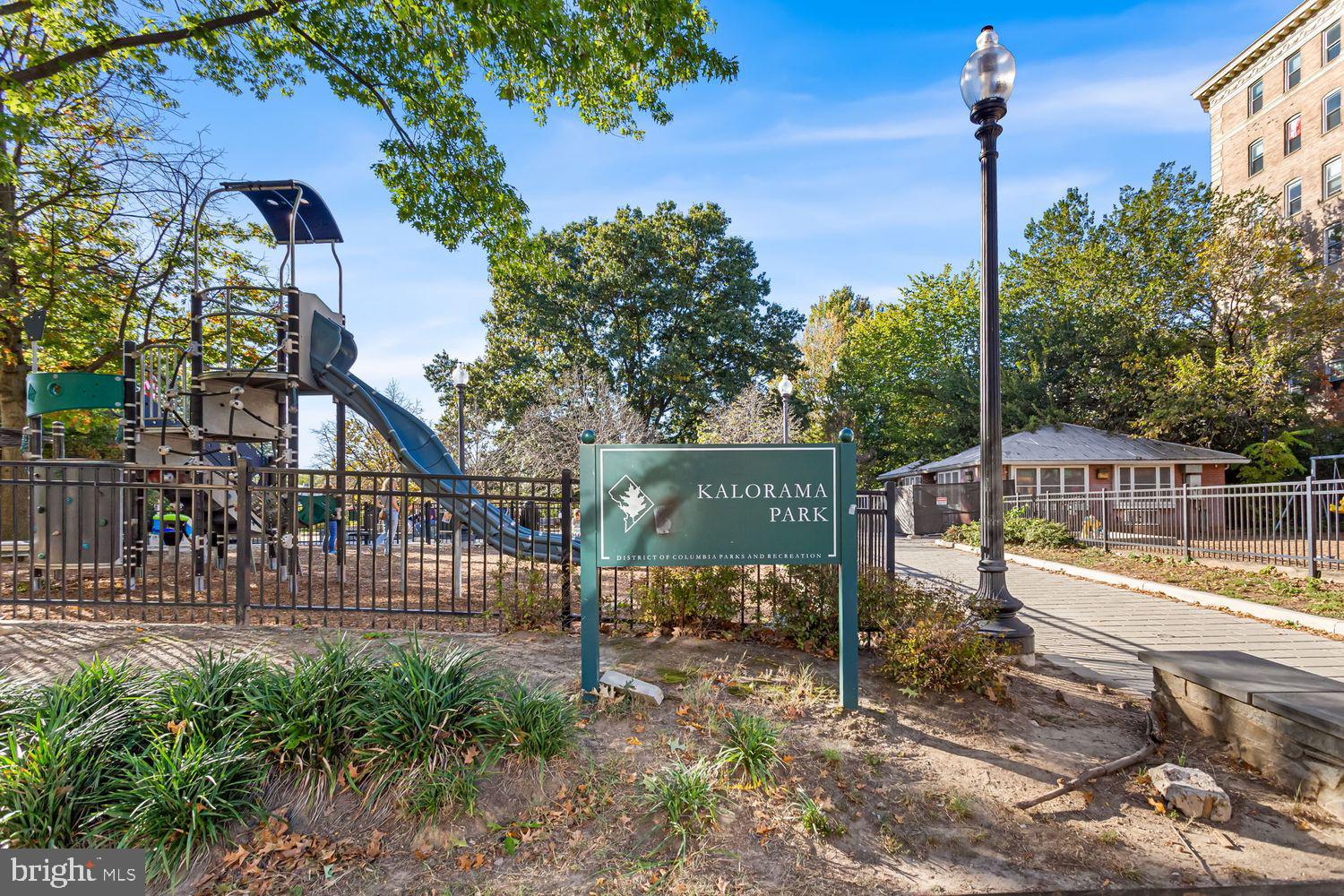 2122 CALIFORNIA STREET NW 553