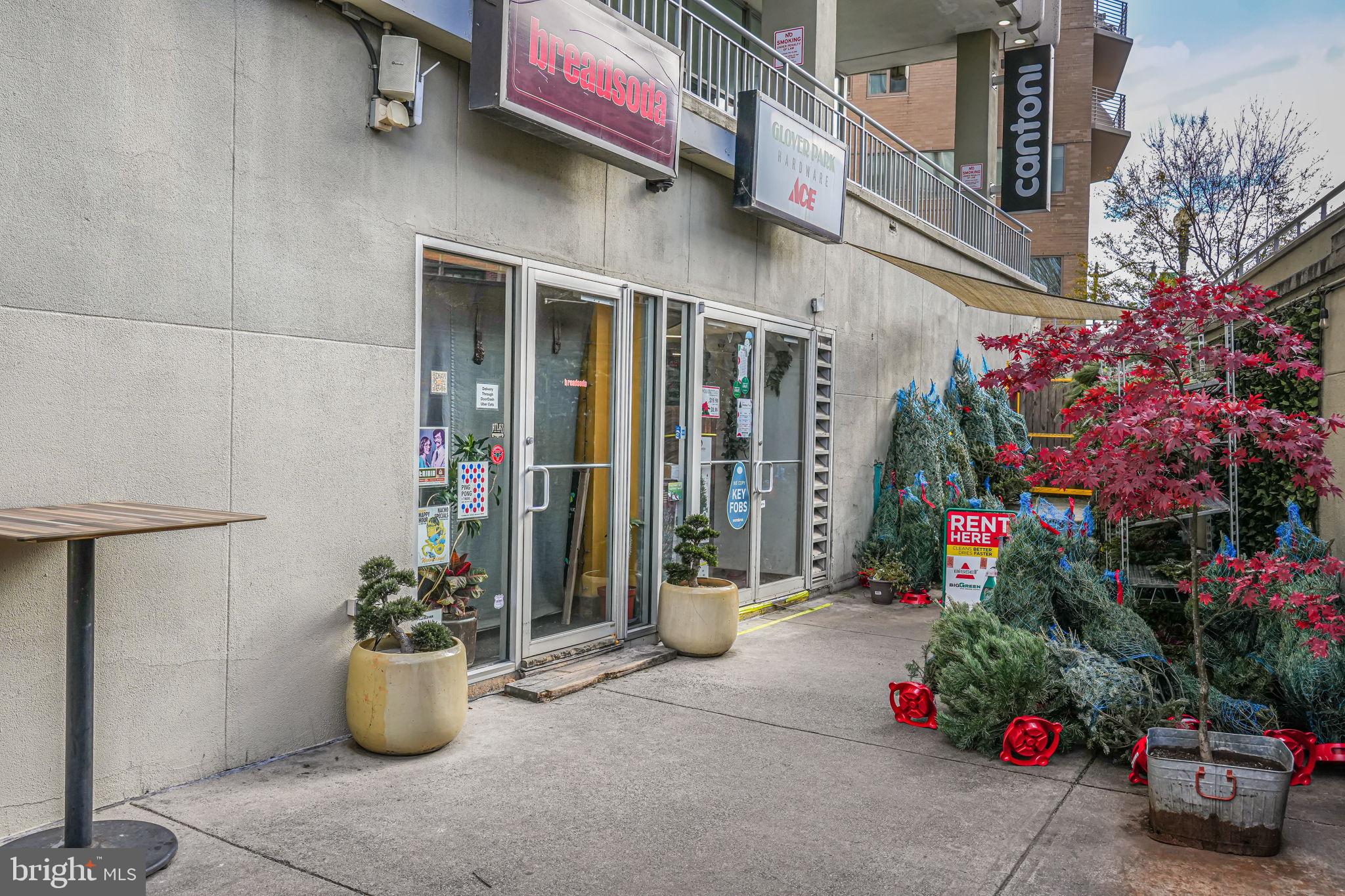 4000 TUNLAW ROAD NW 811