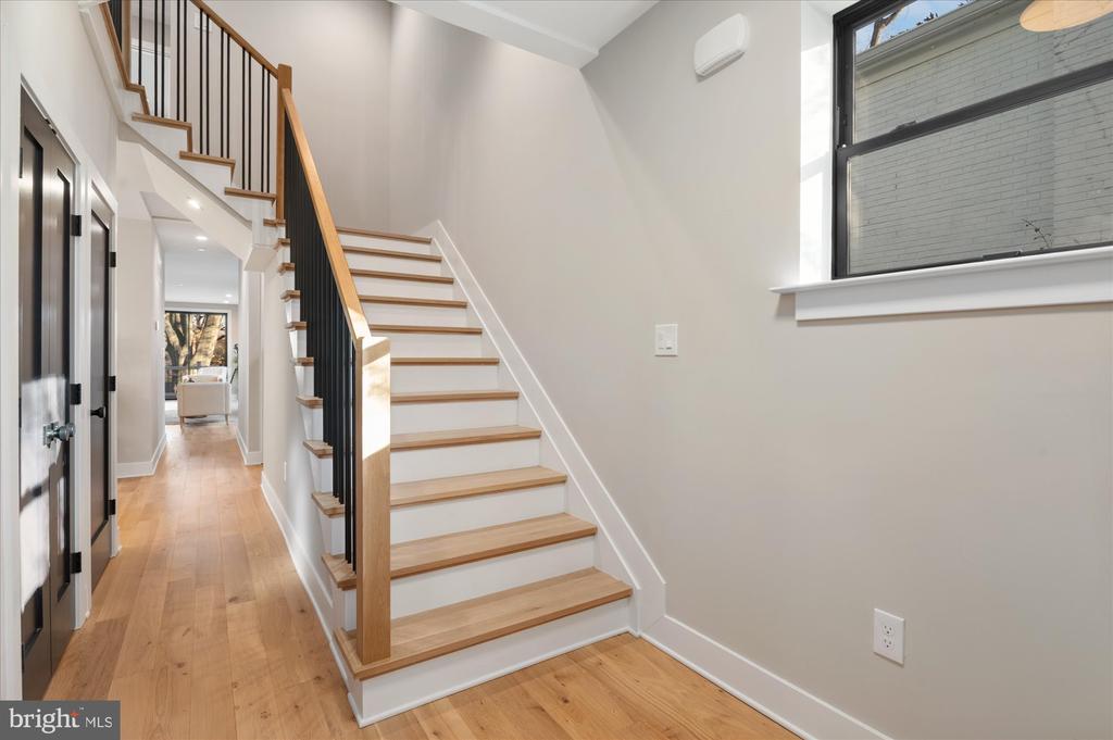 5445 33RD STREET NW