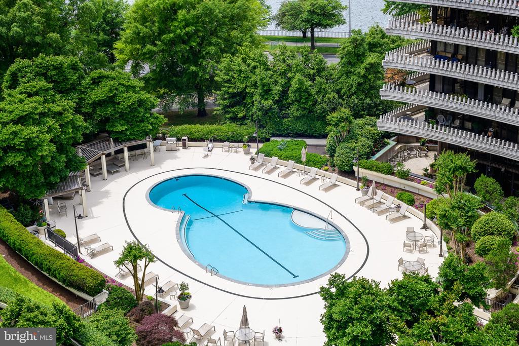 700 NEW HAMPSHIRE AVENUE NW Unit: 519