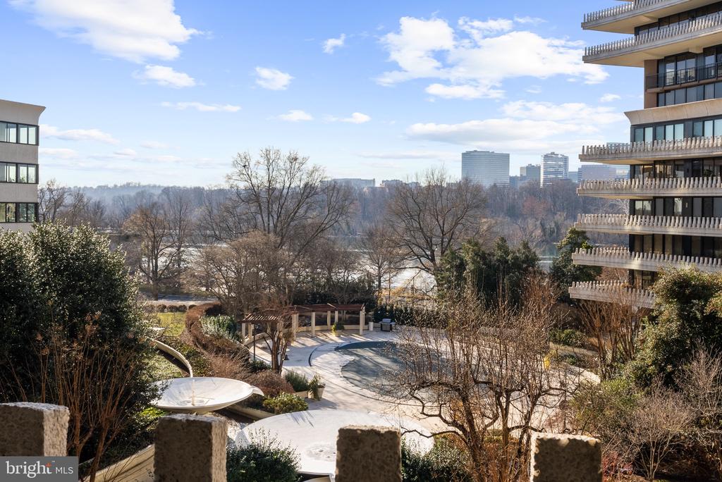 700 NEW HAMPSHIRE AVENUE NW Unit: 519