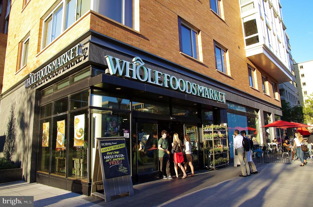 700 NEW HAMPSHIRE AVENUE NW Unit: 519