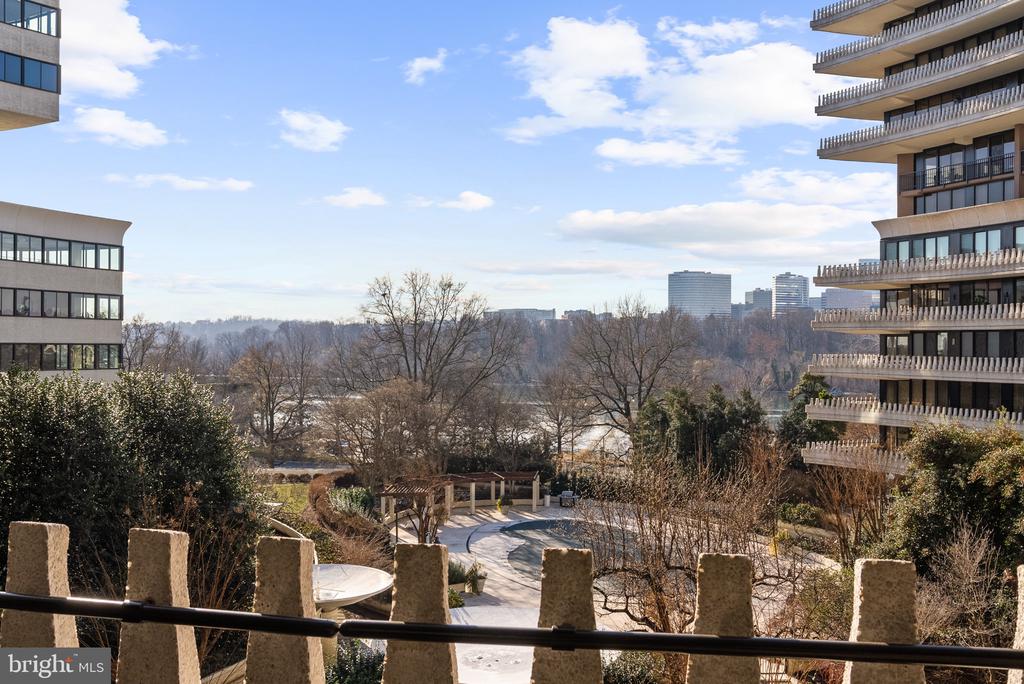 700 NEW HAMPSHIRE AVENUE NW Unit: 519