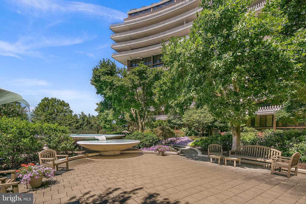 700 NEW HAMPSHIRE AVENUE NW Unit: 519