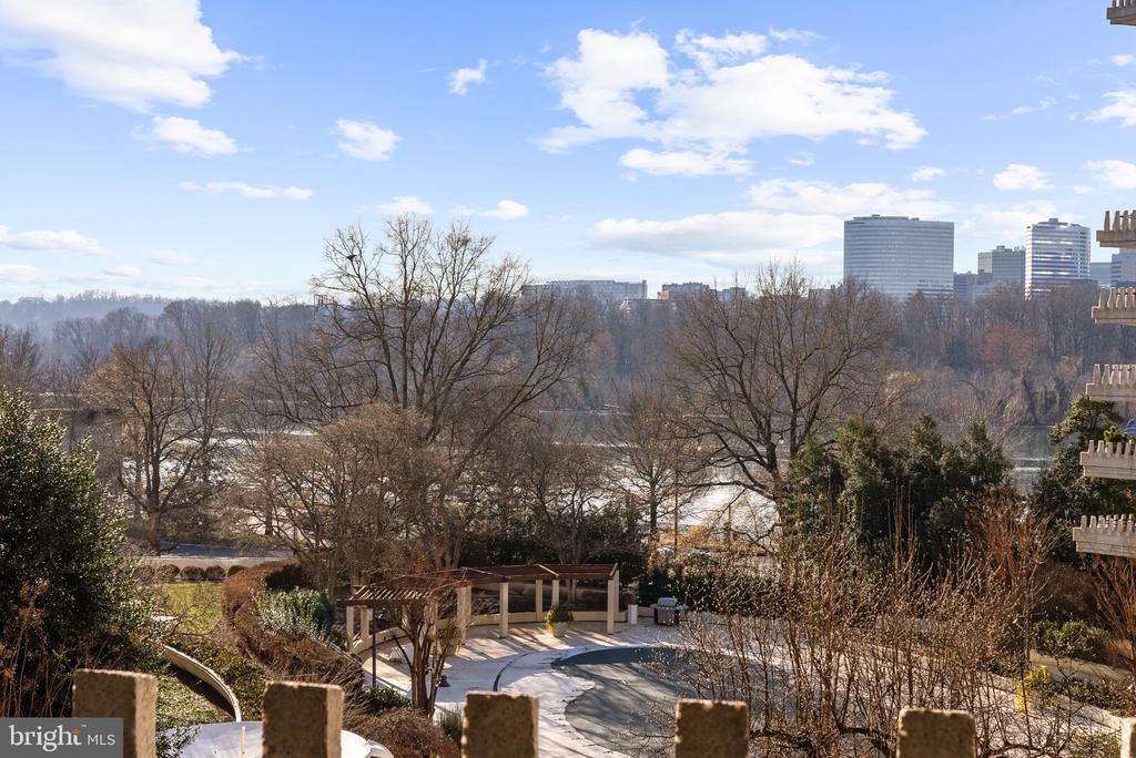 700 NEW HAMPSHIRE AVENUE NW Unit: 519