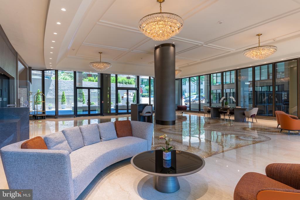 700 NEW HAMPSHIRE AVENUE NW Unit: 519