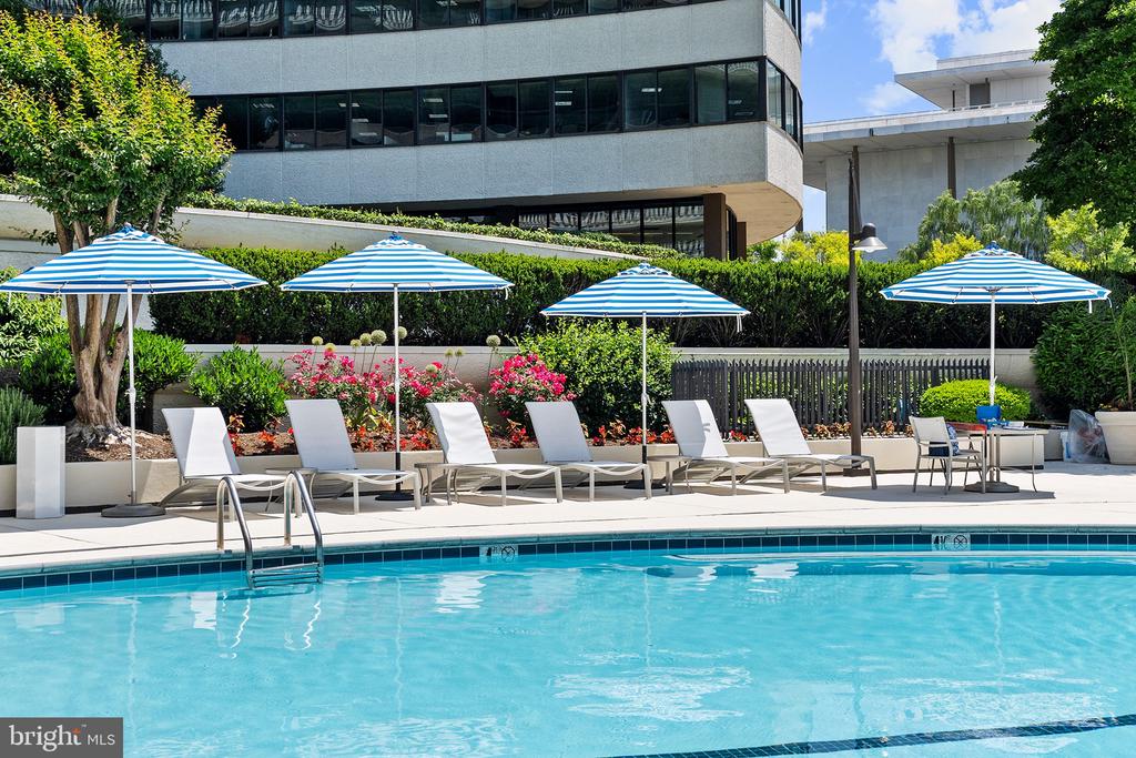 700 NEW HAMPSHIRE AVENUE NW Unit: 519
