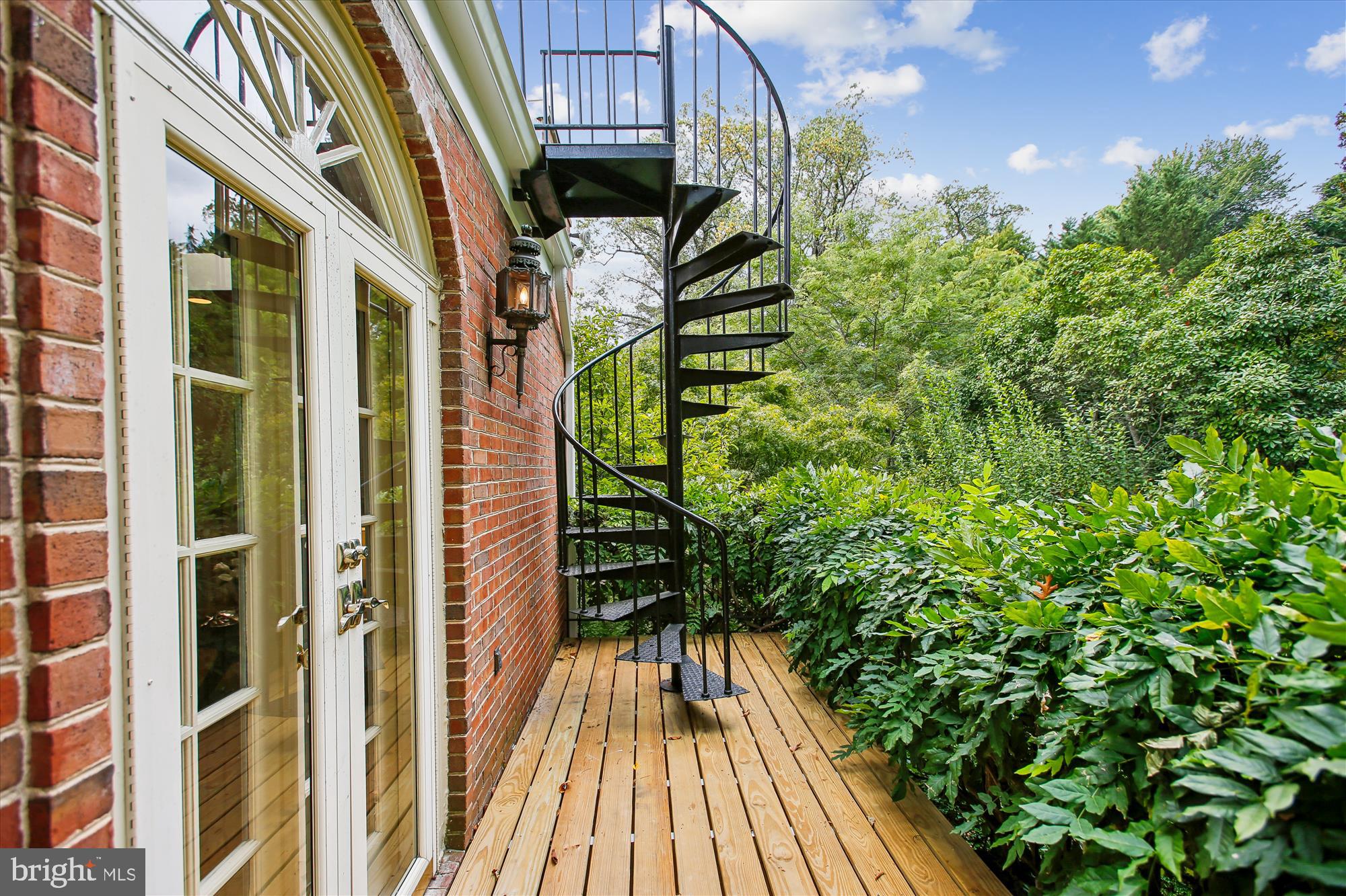 4016 LINNEAN AVENUE NW