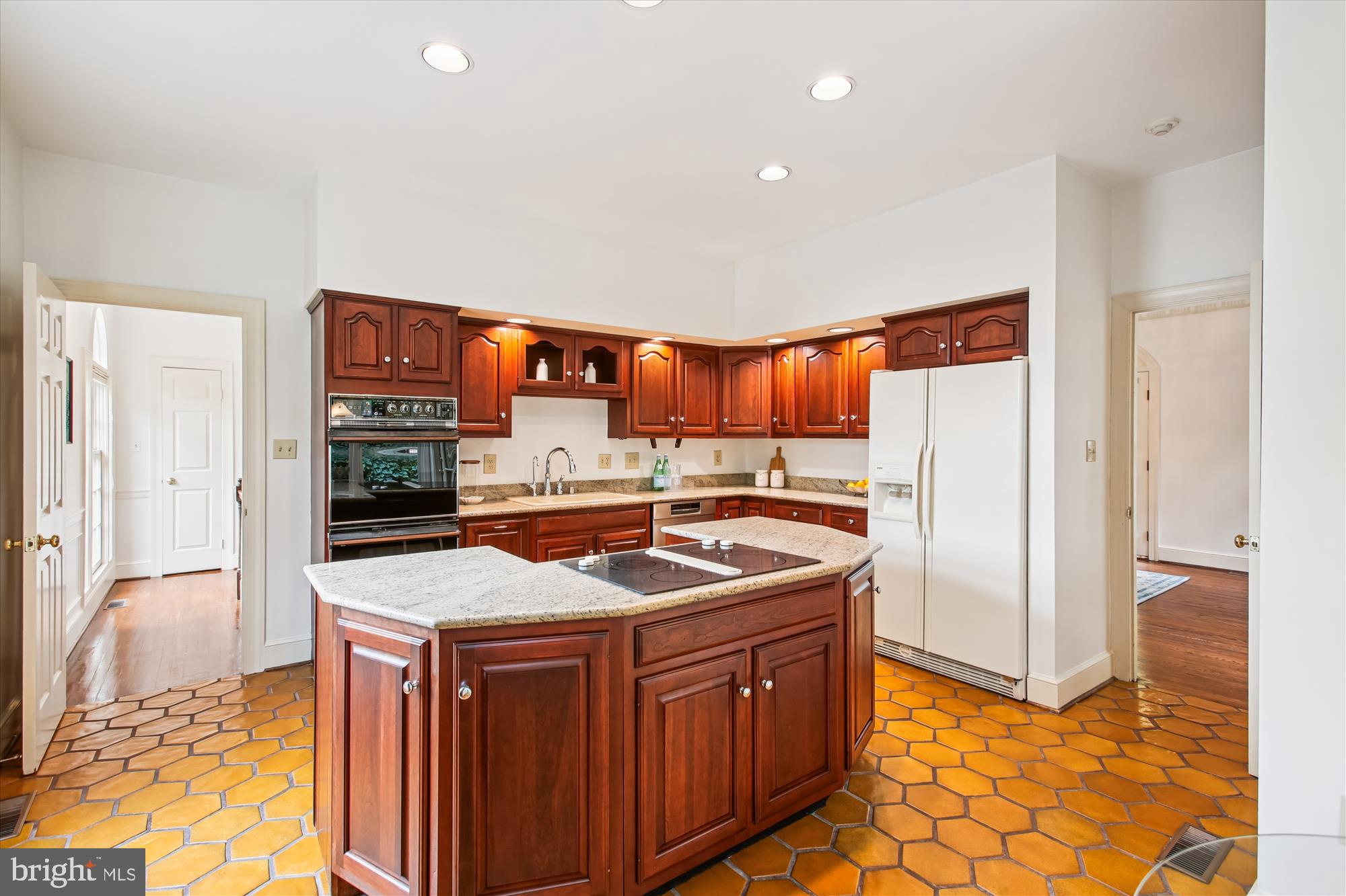 4016 LINNEAN AVENUE NW