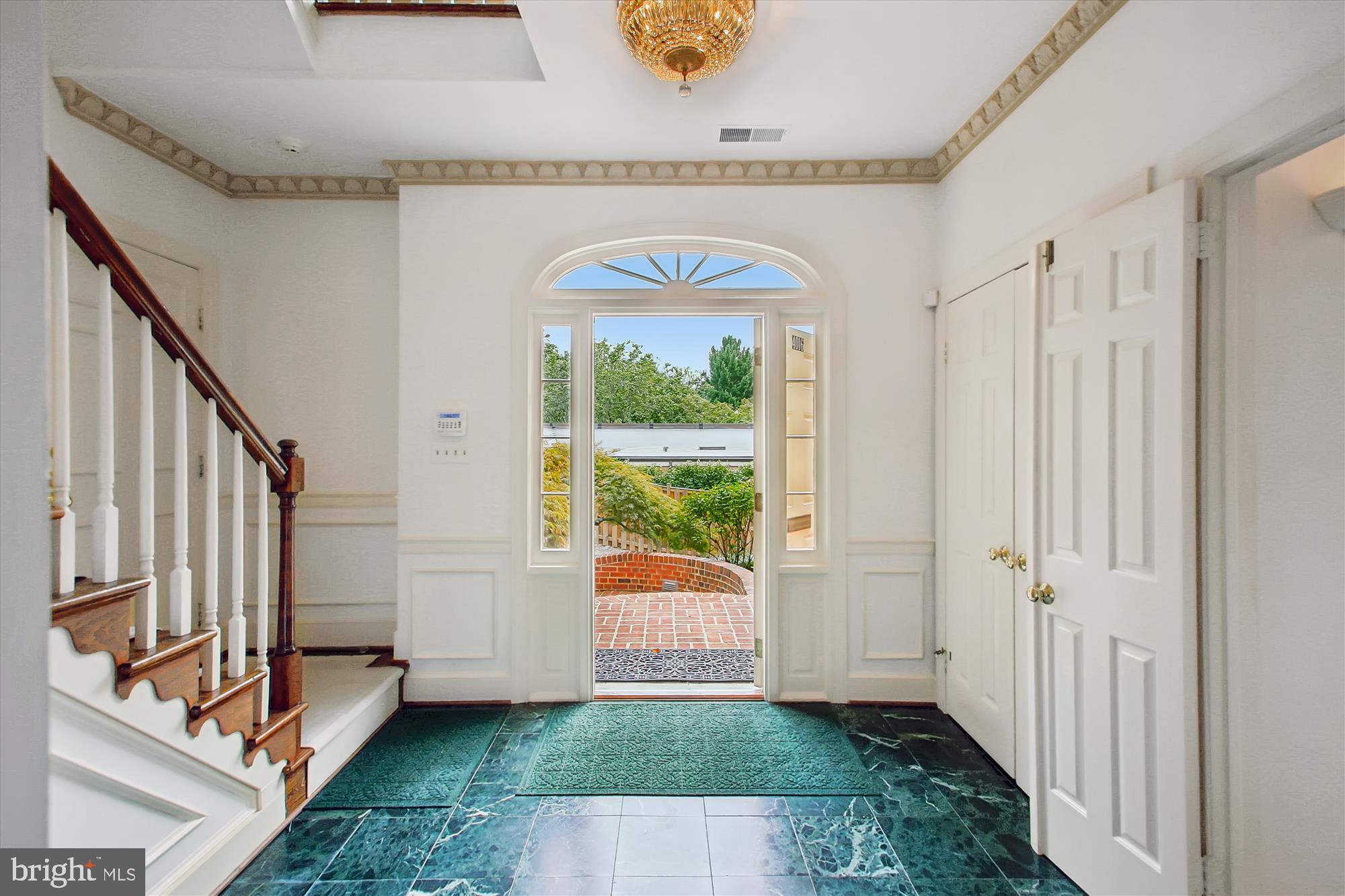 4016 LINNEAN AVENUE NW