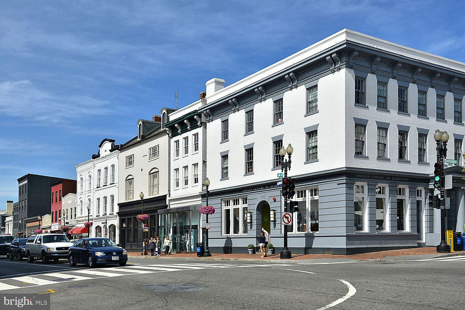 2425 L STREET NW 211