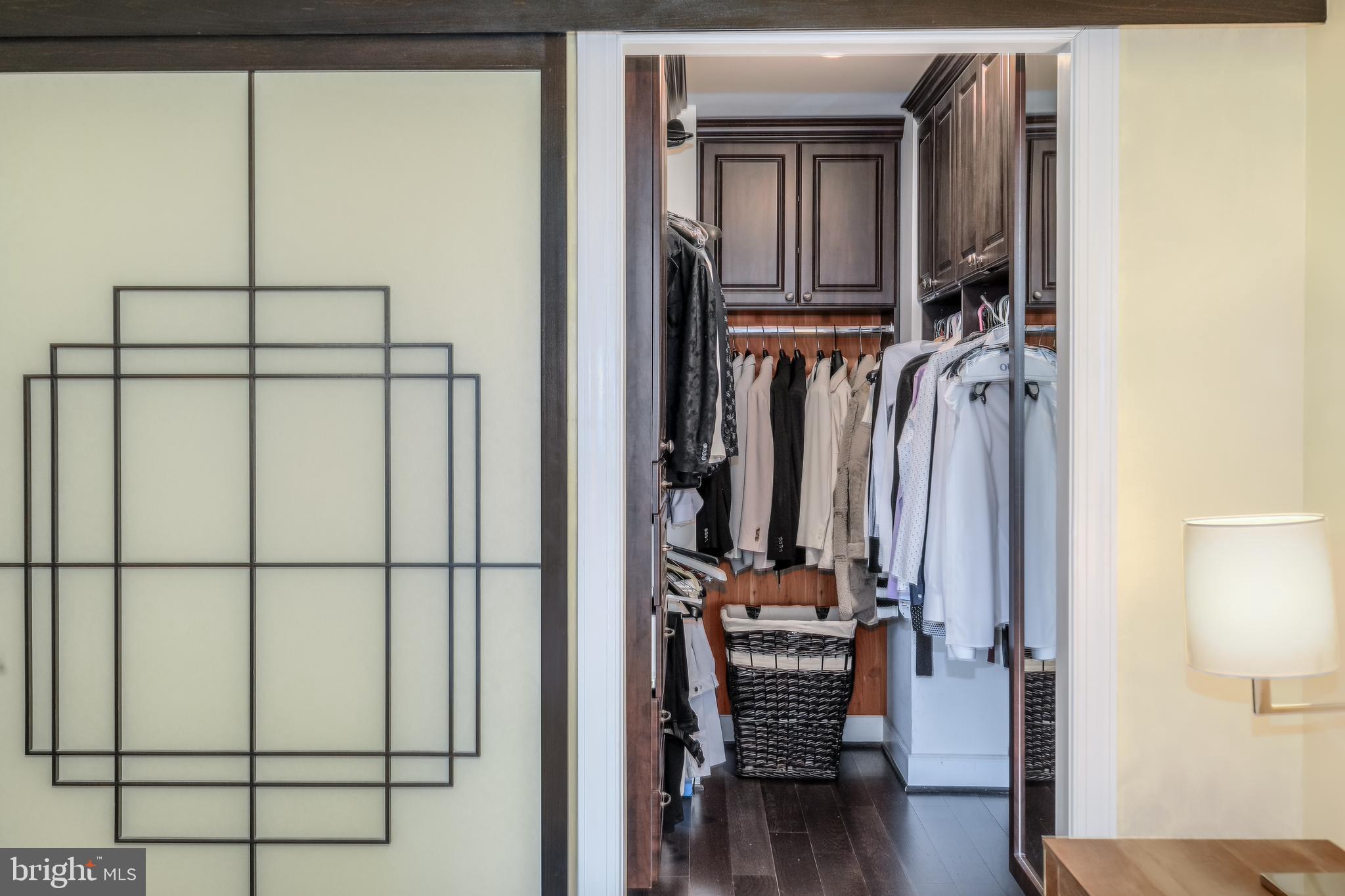 2425 L STREET NW 211