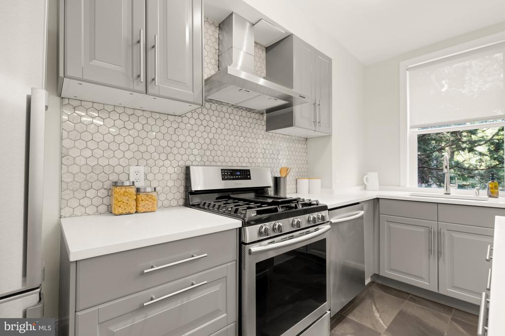2801 ADAMS MILL ROAD NW 210