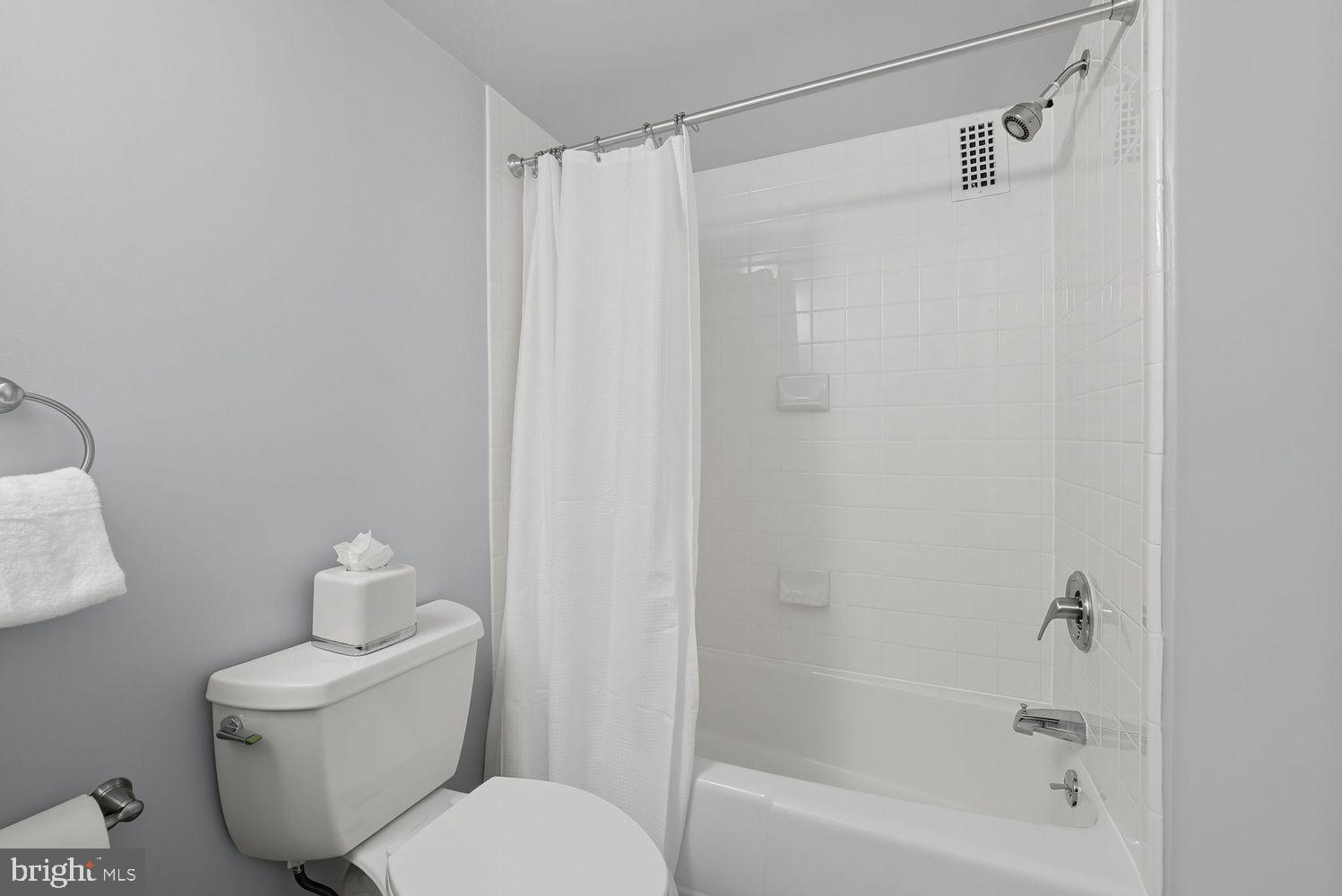 3001 VEAZEY TERRACE NW 726