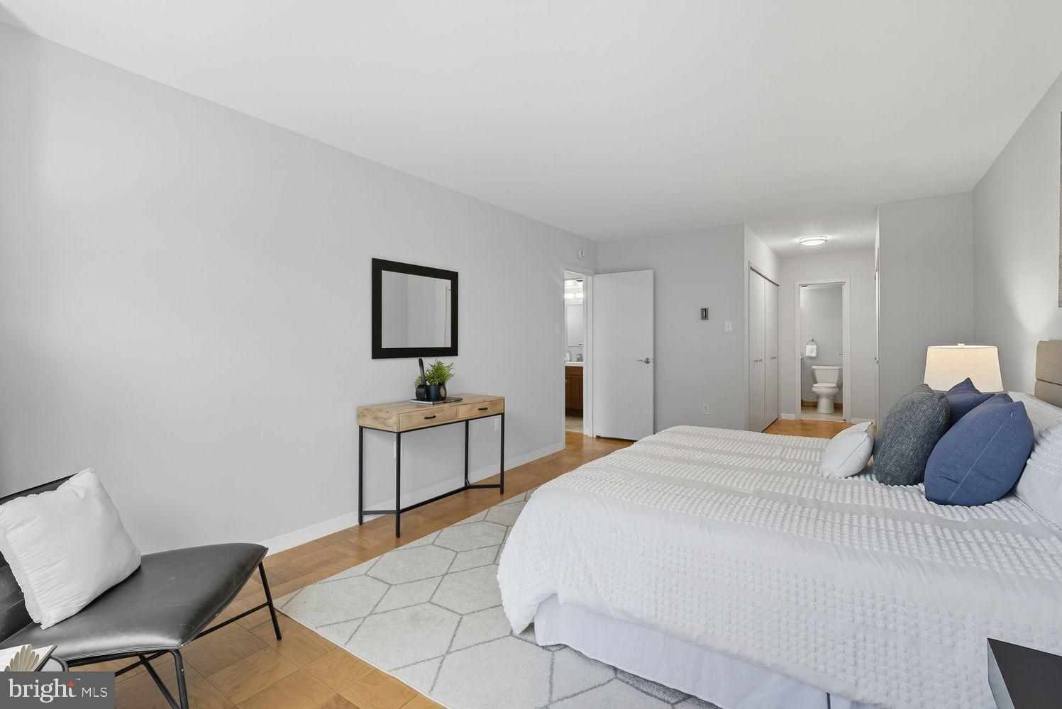 3001 VEAZEY TERRACE NW 726