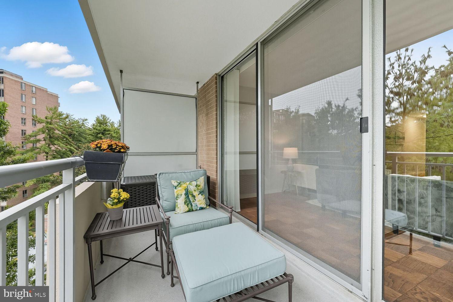 3001 VEAZEY TERRACE NW 726