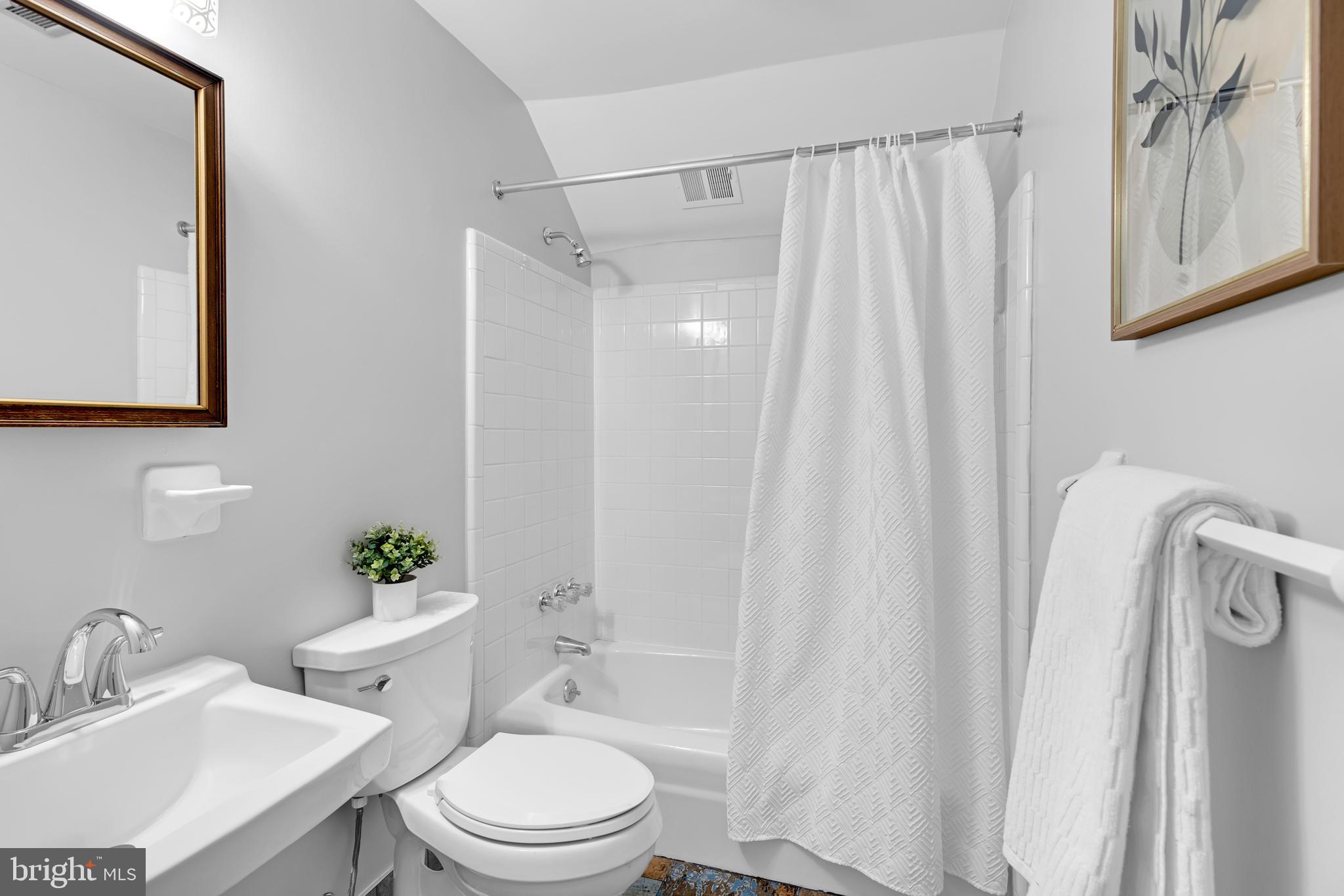 4436 ALBEMARLE STREET NW