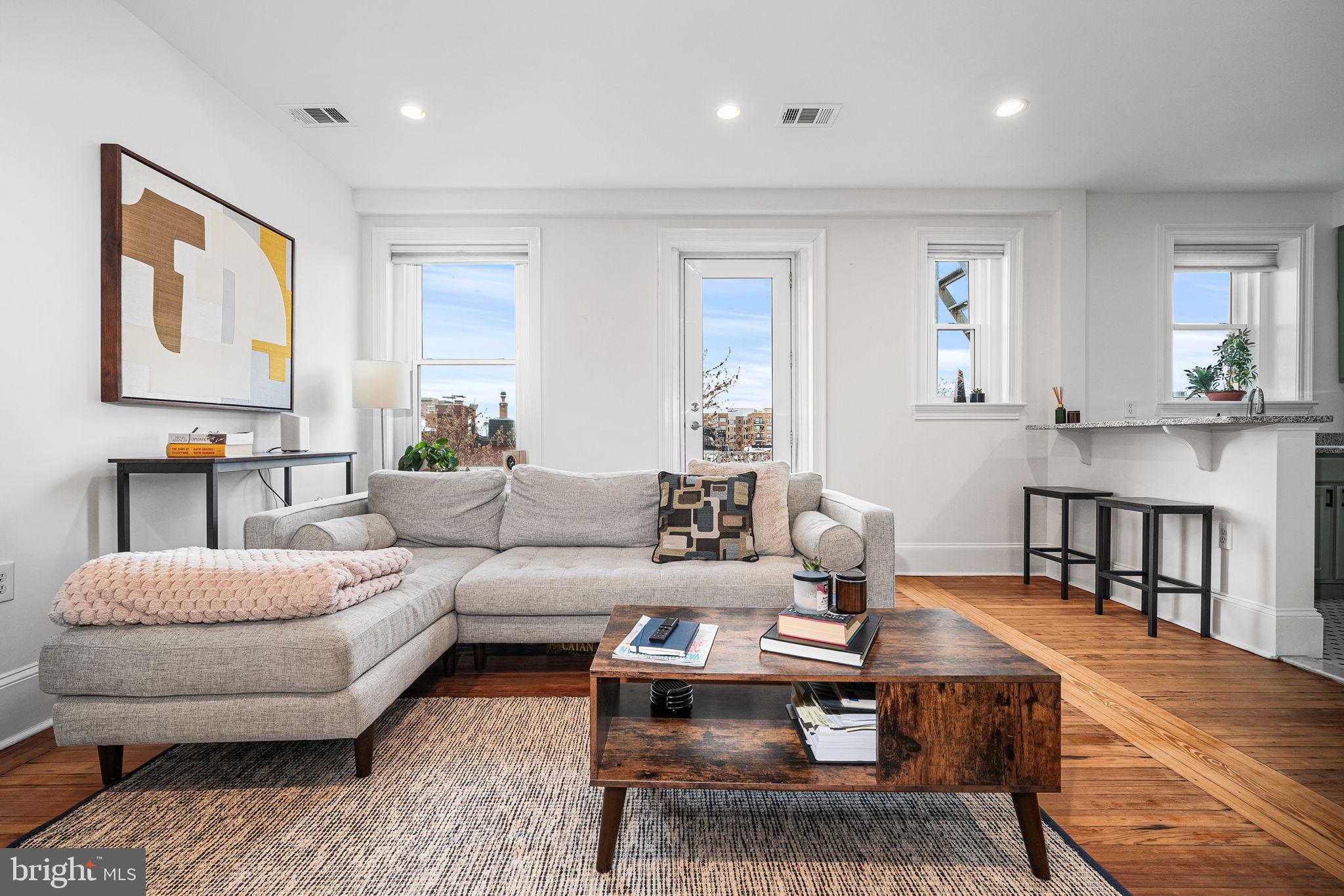 1423 R STREET NW 402