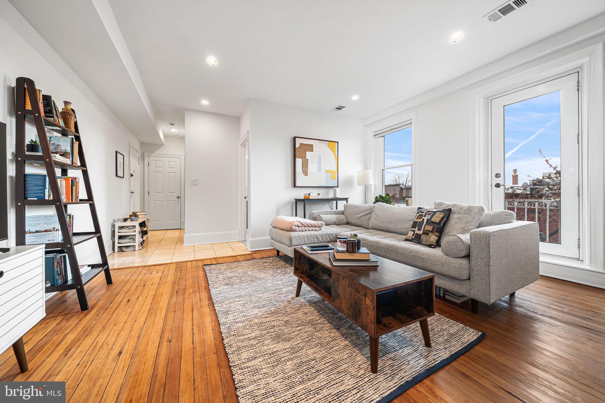 1423 R STREET NW 402